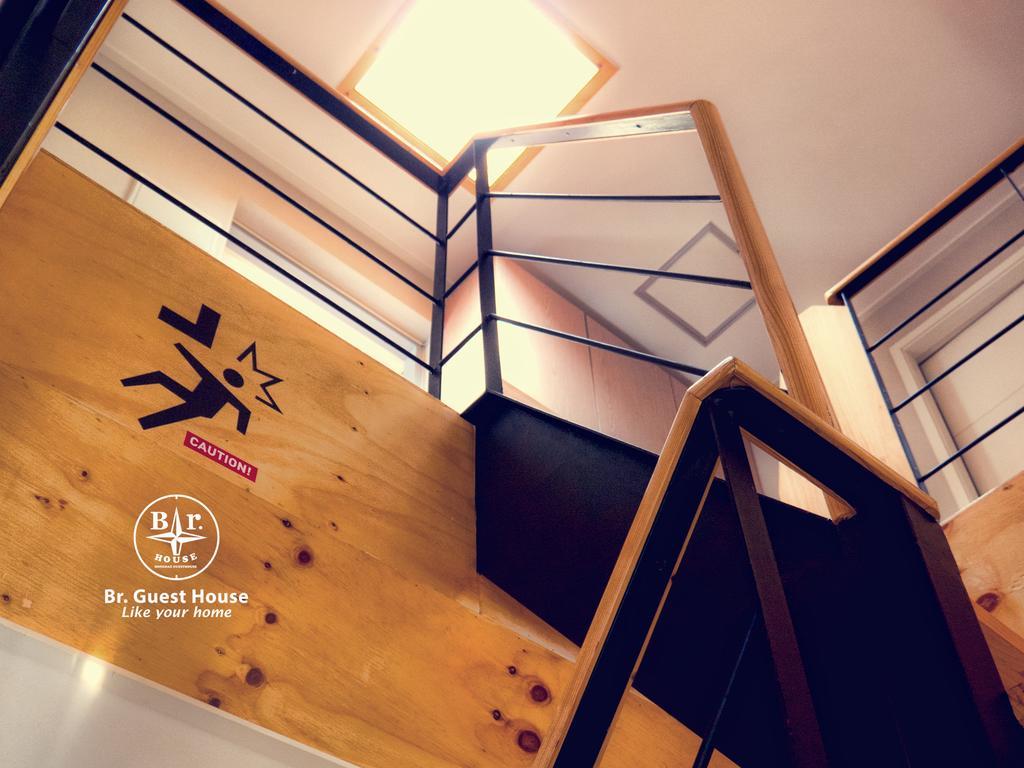 Br. Guesthouse Hongdae Seoul Exterior photo
