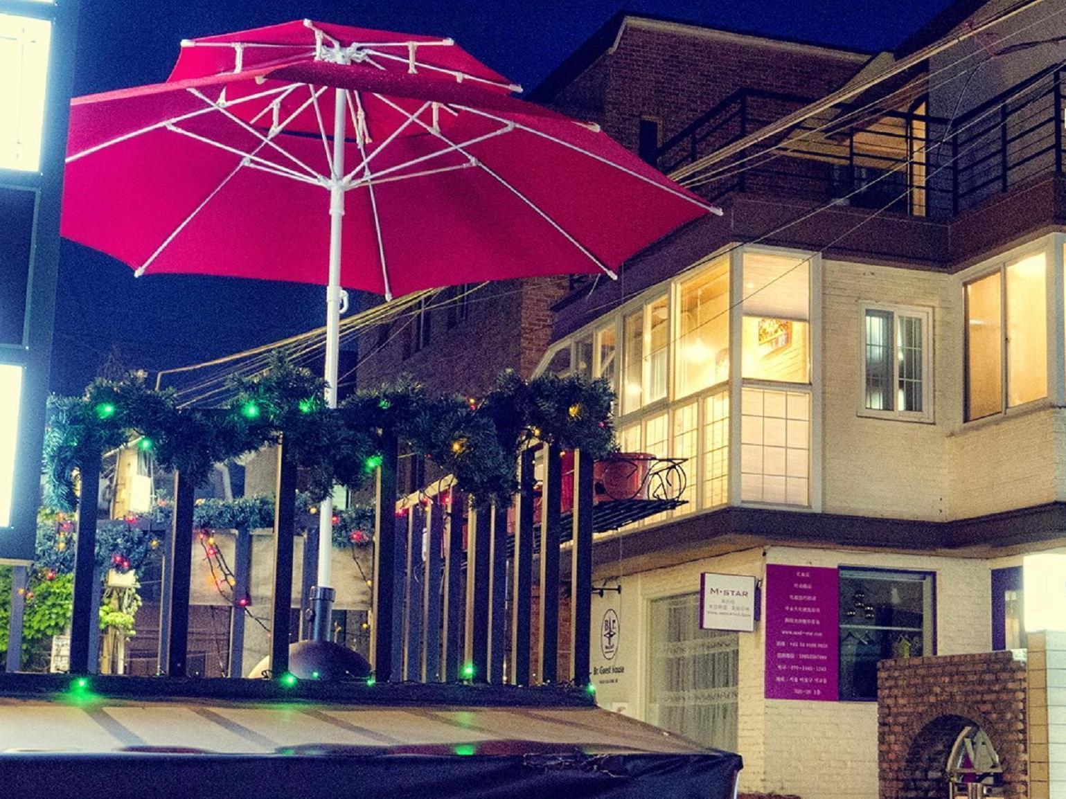 Br. Guesthouse Hongdae Seoul Exterior photo