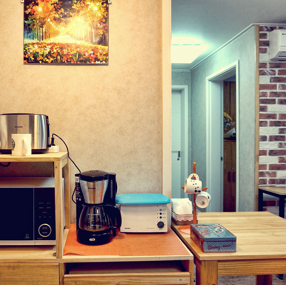 Br. Guesthouse Hongdae Seoul Exterior photo