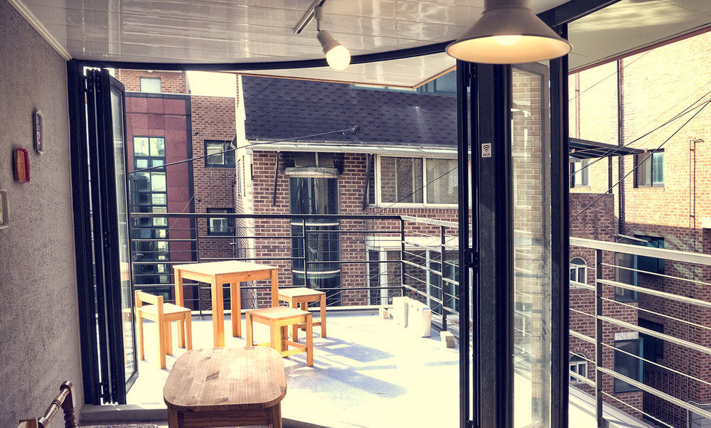 Br. Guesthouse Hongdae Seoul Exterior photo
